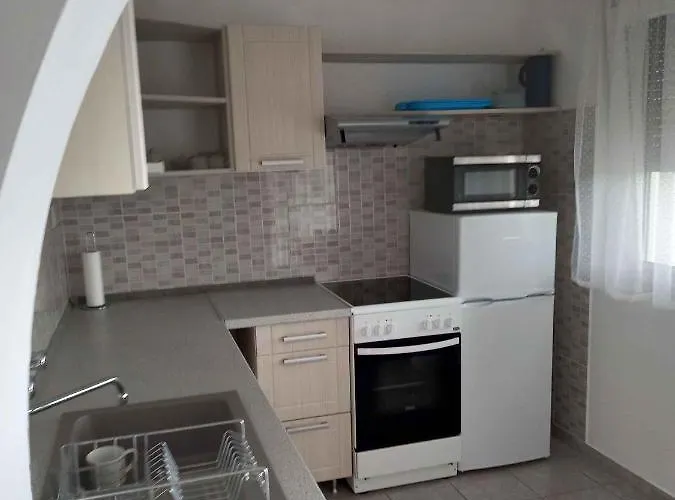 Feriehus In 42694 Balatongyörök