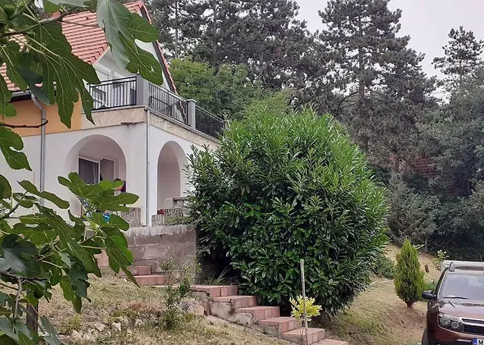 In 42694 Balatongyörök